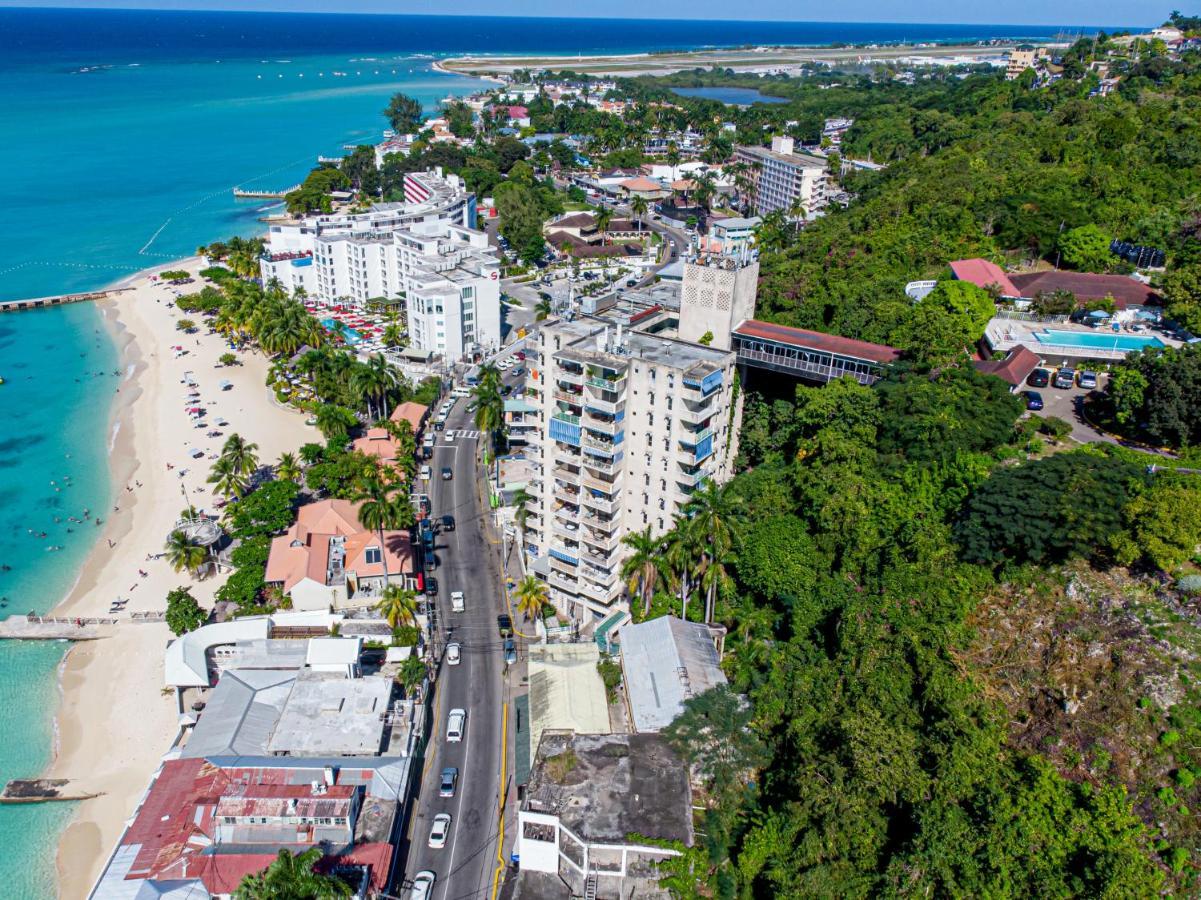 Welcome To Stunning Ocean Views At Studio 503 モンテゴ・ベイ エクステリア 写真