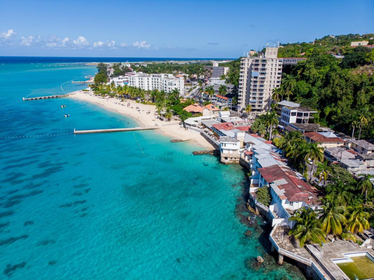 Welcome To Stunning Ocean Views At Studio 503 モンテゴ・ベイ エクステリア 写真