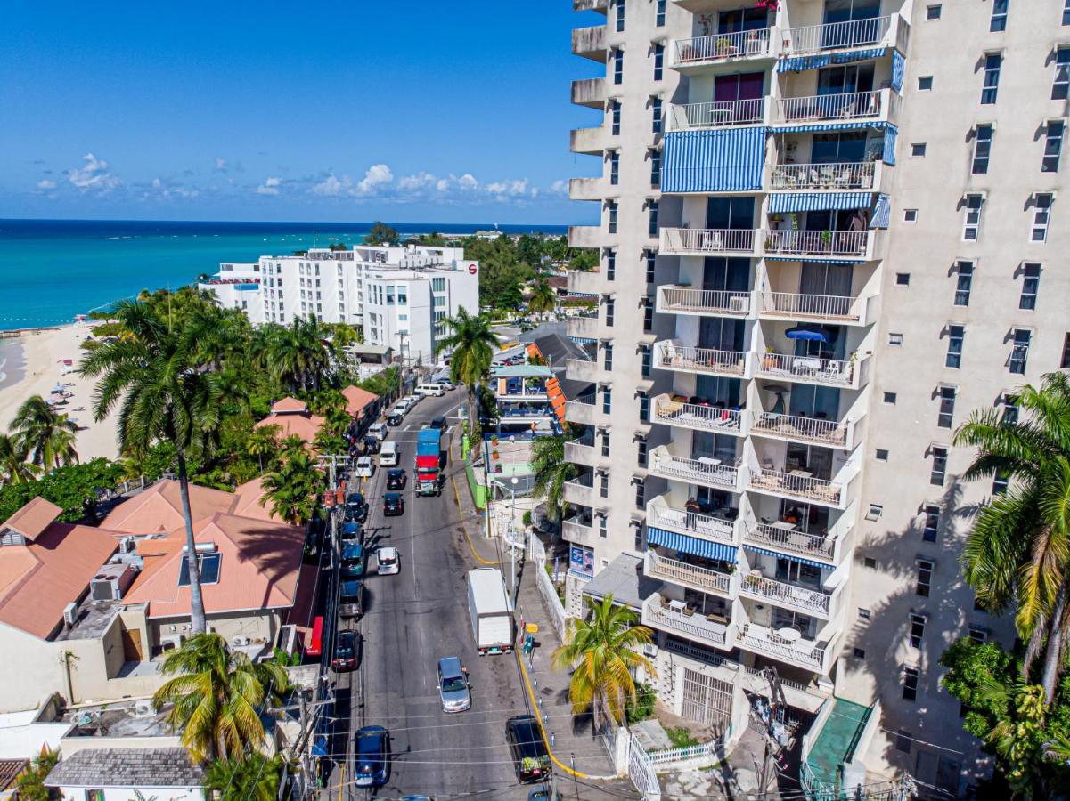 Welcome To Stunning Ocean Views At Studio 503 モンテゴ・ベイ エクステリア 写真